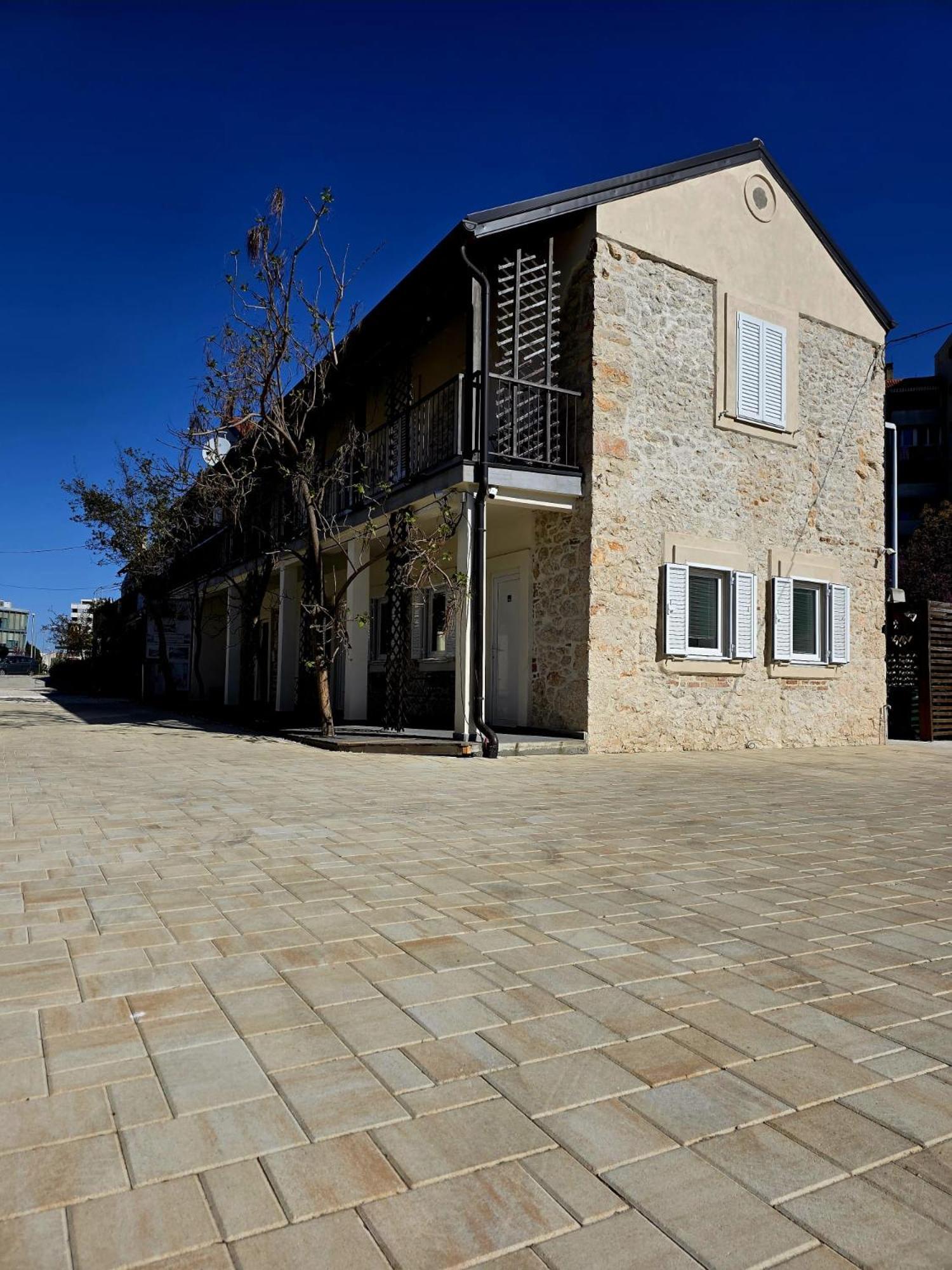 Guverna New City Accommodation Zadar Bagian luar foto