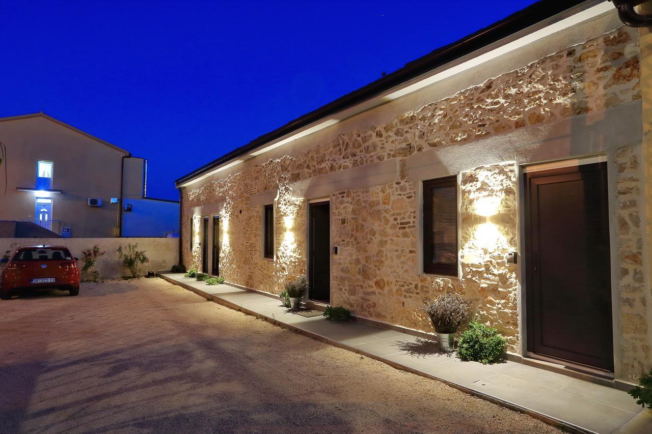 Guverna New City Accommodation Zadar Bagian luar foto